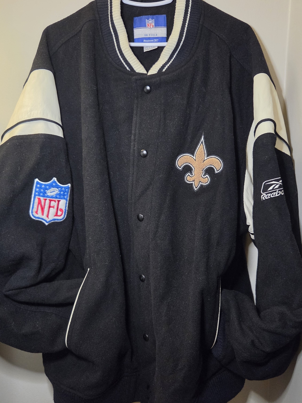 Vintage Reebok New Orleans Saints Black & Cream Varsity Jacket XL